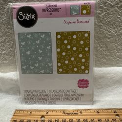 Sizzix - 2 Embossing Folders Butterflies & Flower Set