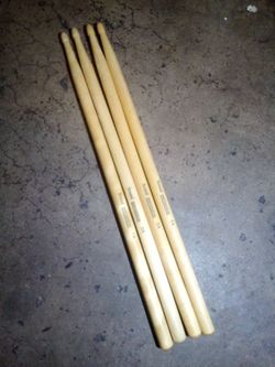 Drum sticks wood
