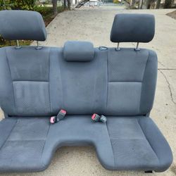 2007 Toyota Tacoma Seats and Driver's Seatbelt