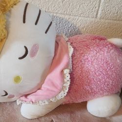 Hello Kitty Plushy 