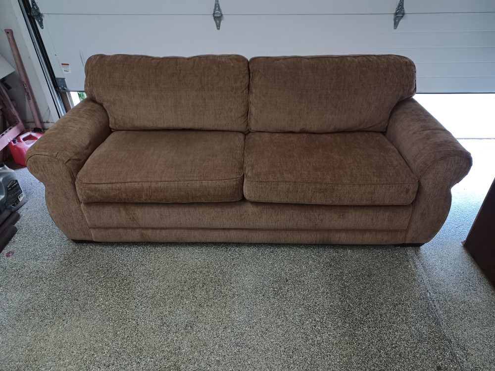 Lazyboy Couch