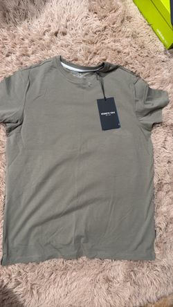 Men Kenneth Cole shirt Small