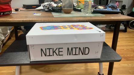 Nike Mind Shoe Box