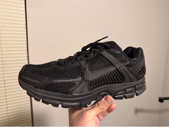 Nike Vomero Black Size 12