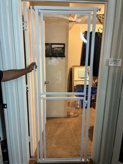 Doorway-Adjustable Acrylic Pet/Baby Gate