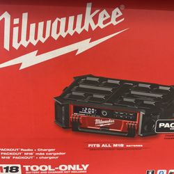 Milwaukee Packout Radio