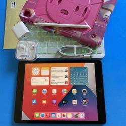 Apple IPad 7th Generation (10.2” Retina /Latest IOS 18/ 2019 model) 32GB with stylus pen, keyboard, case & Accessories (128GB $259)