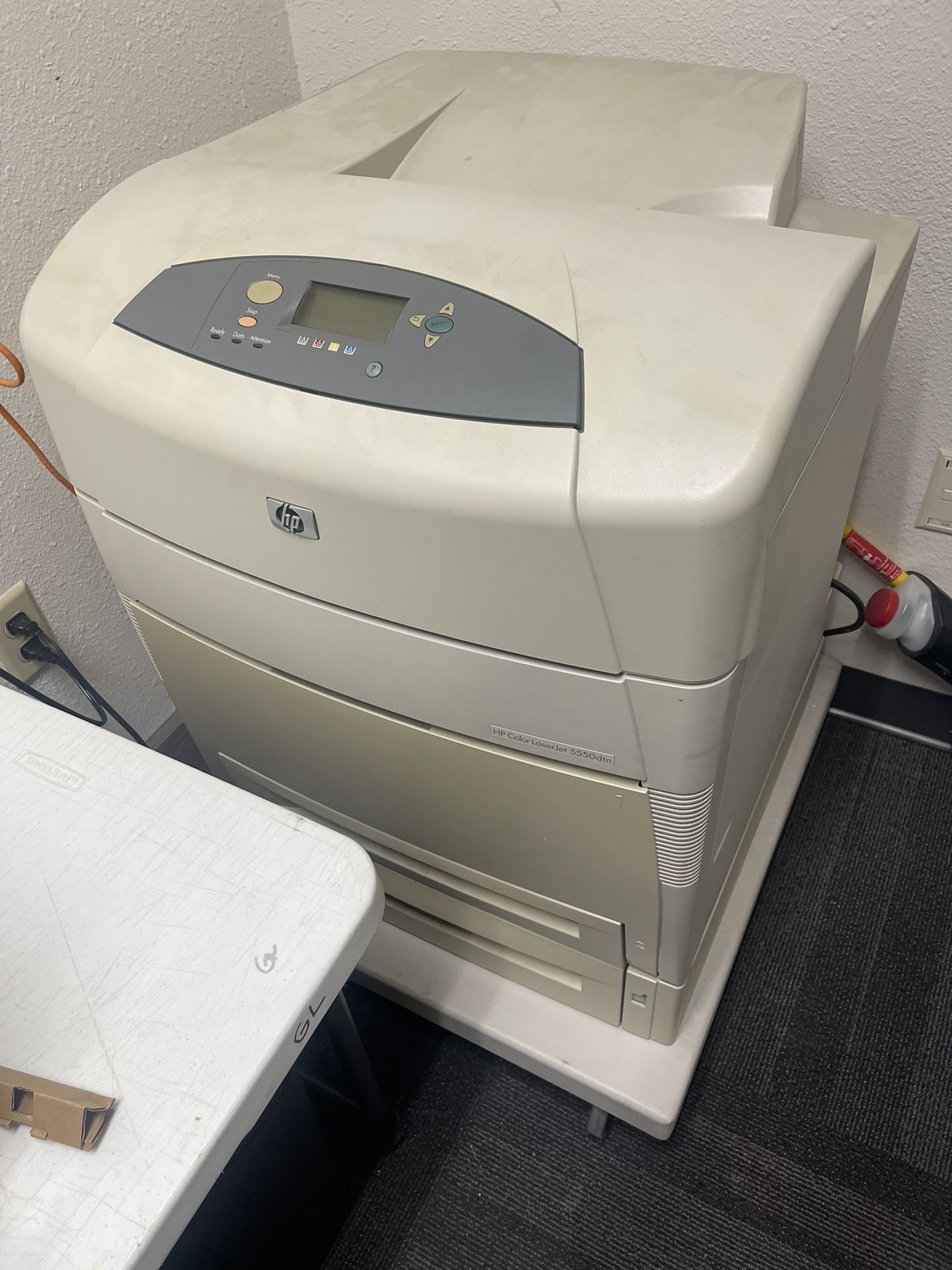 HP Color Laser jet 5550dtn