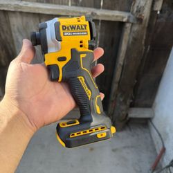 DeWalt 20V Brushless Impact Driver DCF850 Atomic Compact Series