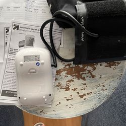 Blood pressure monitor