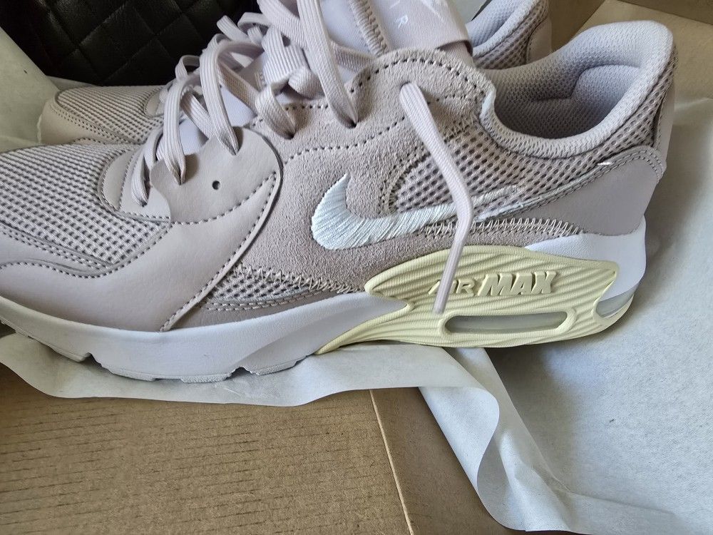 Nike Air Max Excee Women's Shoes Size 10.5 New