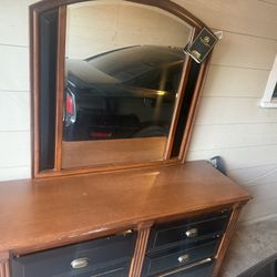 Dresser And Small Kids Bed $70 