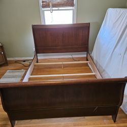 QUEEN bed Frame