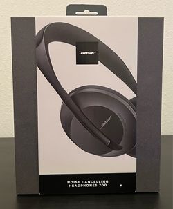NEW SEALED Bose Noise Cancelling Headphones 700
