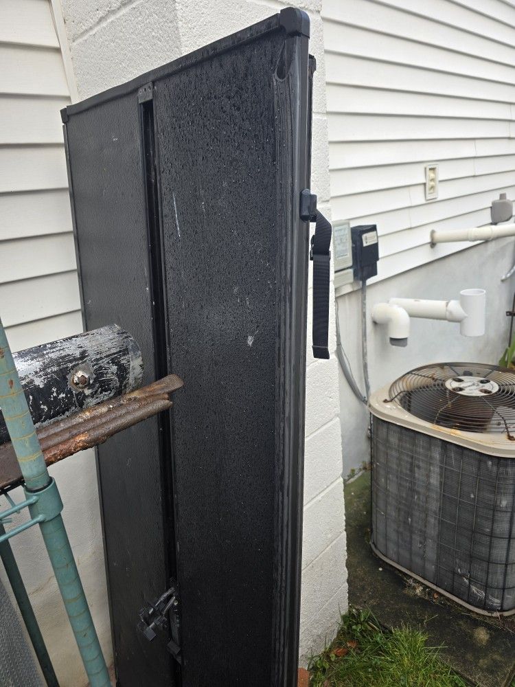 Tonneau Cover 15 - 22 Canyon / Colorado (6)ft Box