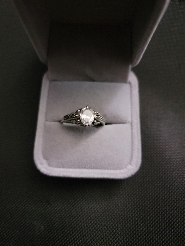 925 Silver Ring Size 9