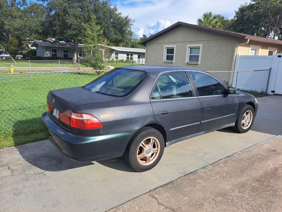 2000 Honda Accord