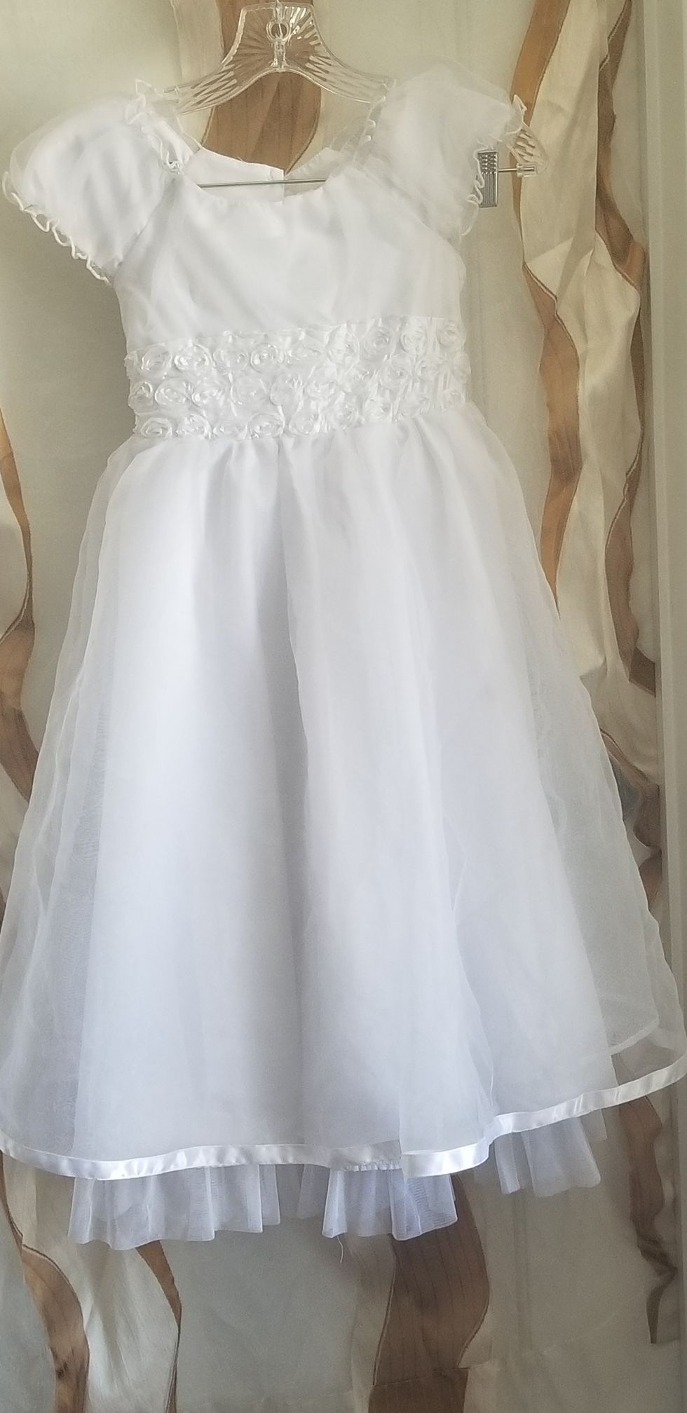 It's Not Too Late, Princess Pretty all white Girls dress. Size 7.