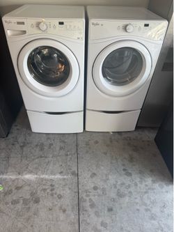 (Price Is $400)Whirlpool Front Load Washer and dryer set