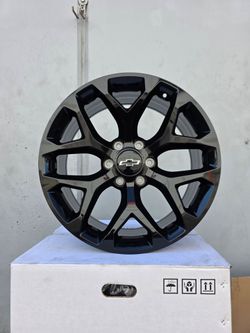 20" CHEVY truck/suv rims 20'