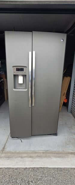 GE Refrigerator