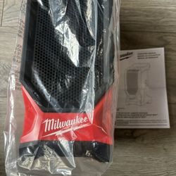 Milwaukee M18 Bluetooth Speaker 