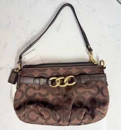 Like New Coach Signature Bag/Wristlet