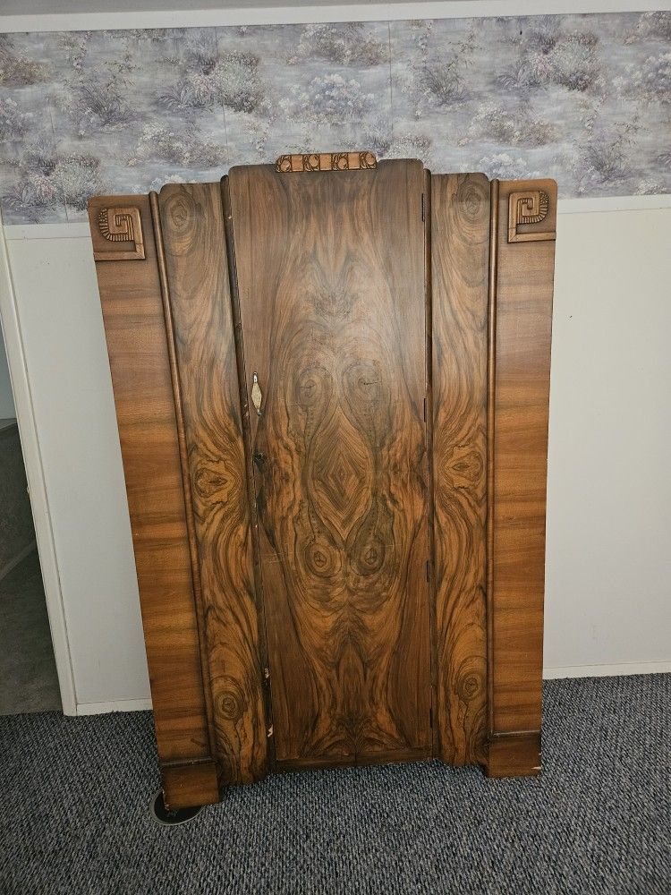Armoire