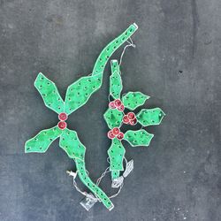 Vintage Holly Berry Light