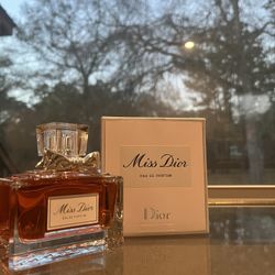 Miss Dior Perfume 