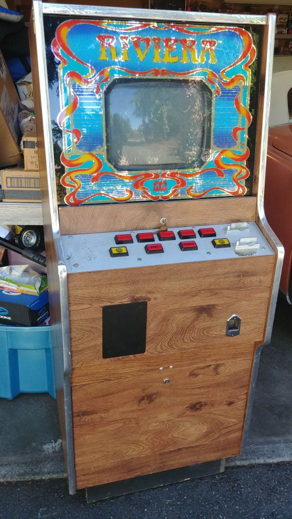 Vintage Rivieria upright video arcade game