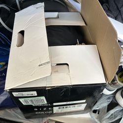 Auto-Darkening Welding Helmet – Model DJ11 – In Box – New Condition