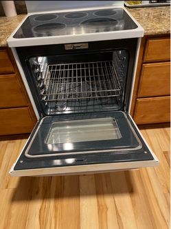 Electric stove works good