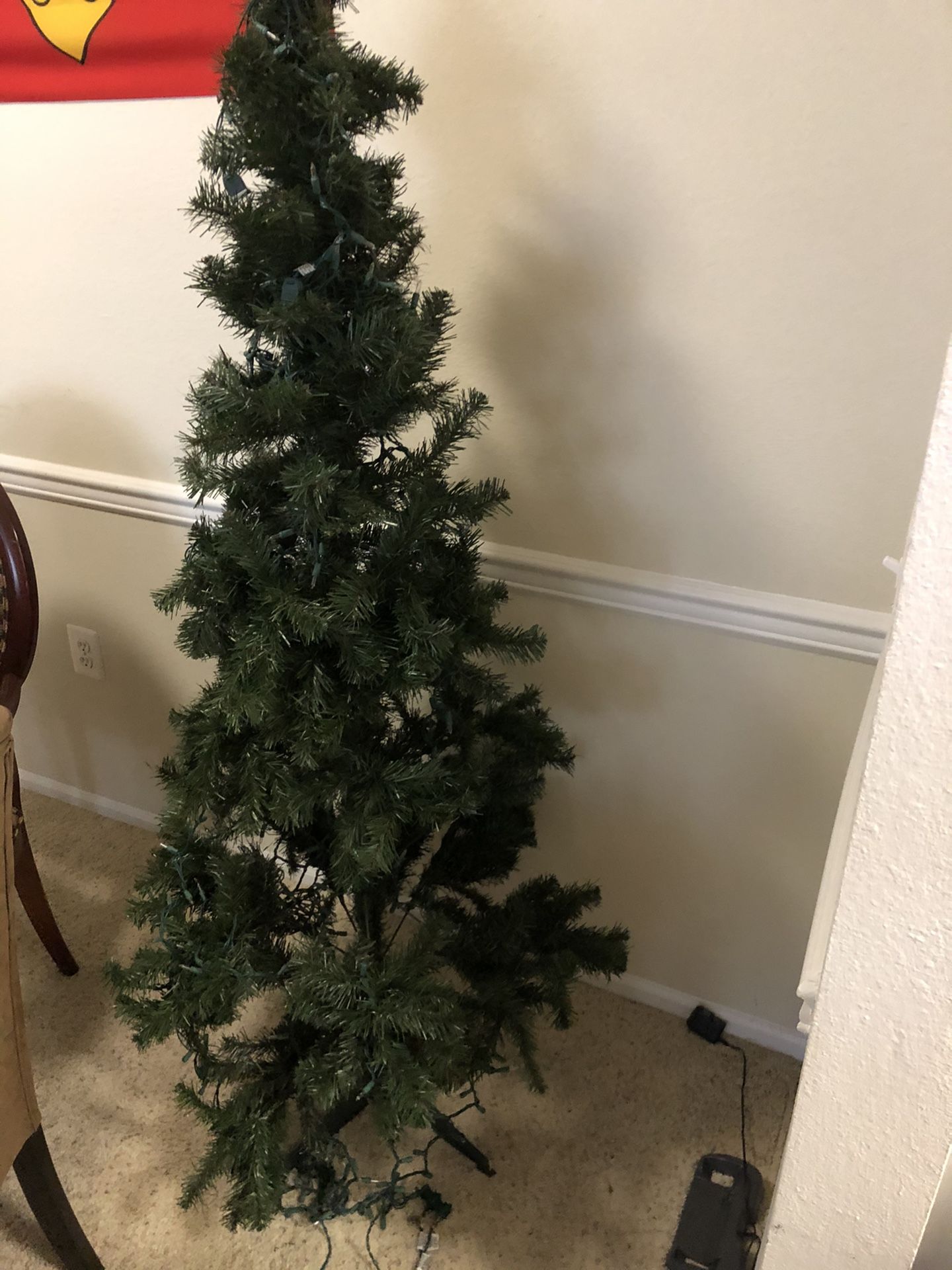 5 foot tall Christmas tree with lights