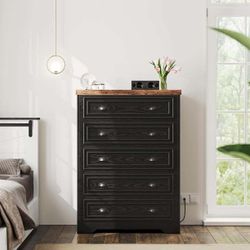 43" Tall 5 Drawers Dresser for Bedroom, Power Strip, Farmhouse Large Wood Dressers & Chest of Drawers with Wide Storage Cabinet, Black