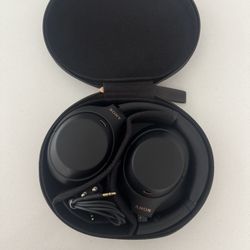 Sony WH-1000XM5 Headphones