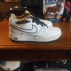 Air Force 1s Size9