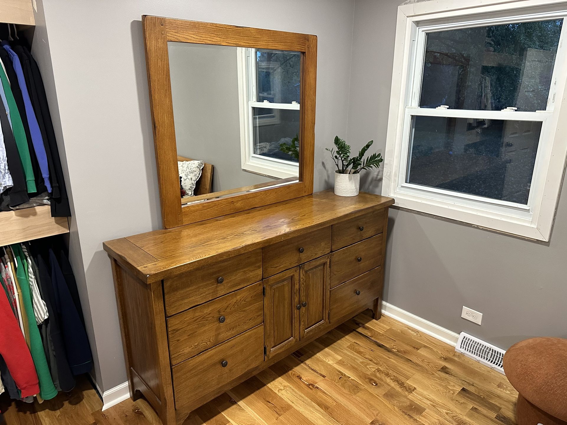 Dresser - Buffet - Furniture - Mirror