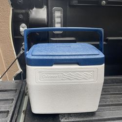 Vintage Coleman Cooler Lunch Box can holder 5272 Blue WHITE USA 1995 Camping