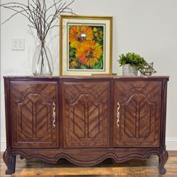 Dresser Forniture 