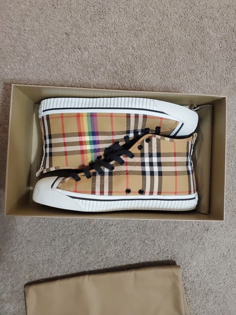 Burberry Converse Style Shoes Men's SZ 12