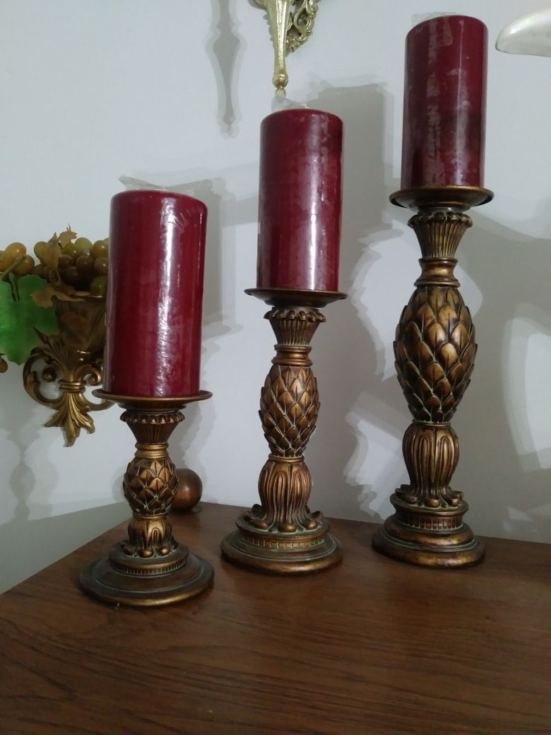 3 candle holders(non metal)