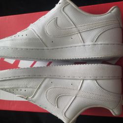 Nike Court Vision Low Women's Size 9.5
