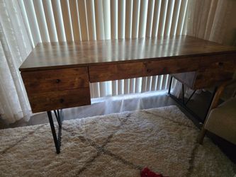Large Desk