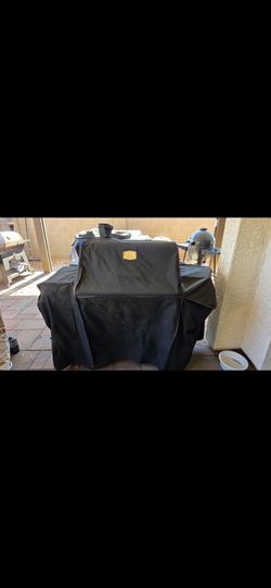 Grill With Cover