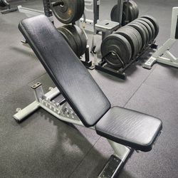 Adjustable Weight Bench Muscle D