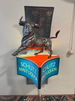 Schlitz Malt Liquor Lighted Bull Wall Sign
