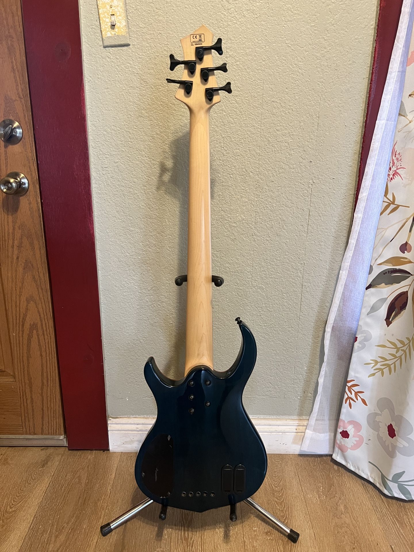 Sire M2 5 String Bass 1st Generation Marcus Miller For Sale In Phillips sire-m2-5-string-bass-1st-generation-marcus-miller-for-sale-in-phillips