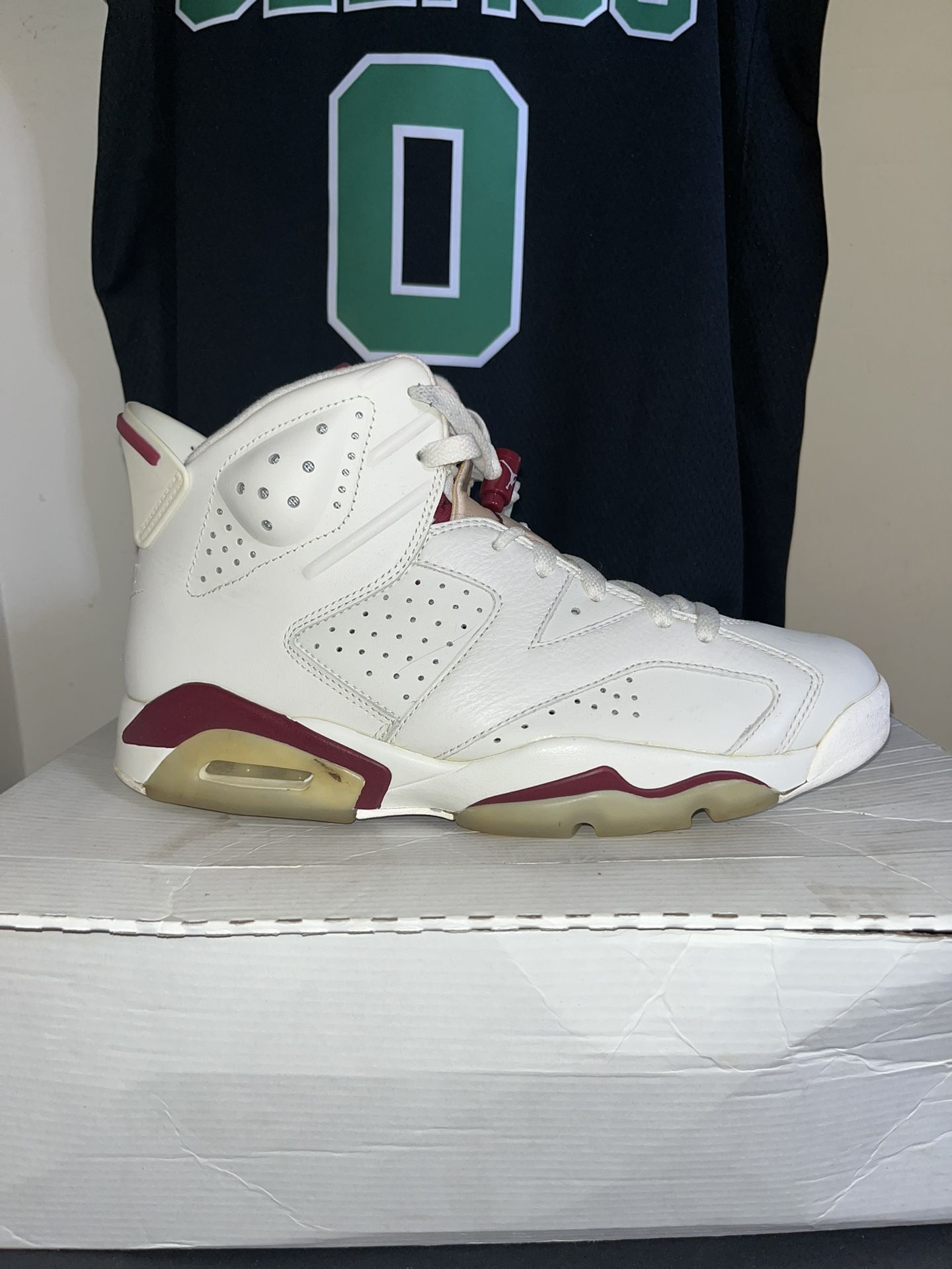 Jordan 6 Retro “Maroon 2015”