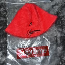 Supreme Hat